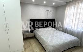 5-� ��������, 137.00 ��.�., 2/10 ��., ��������, �������� ��������