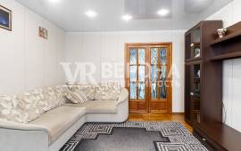 3-� ��������, 70.00 ��.�., 3/10 ��., �����������, ������� ��.