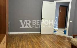1-� ��������, 45.00 ��.�., 14/17 ��., ������������, ����� 40-����� ������ ��.