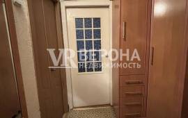 2-� ��������, 43.00 ��.�., 5/5 ��., �����������, �������������� ��.