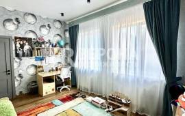 ���, 137.00 ��.�., �� ������� 6.00 �����, �����������