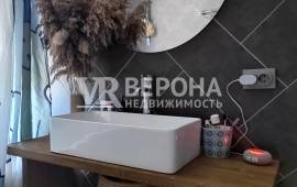 ���, 135.00 ��.�., �� ������� 8.00 �����, �����������